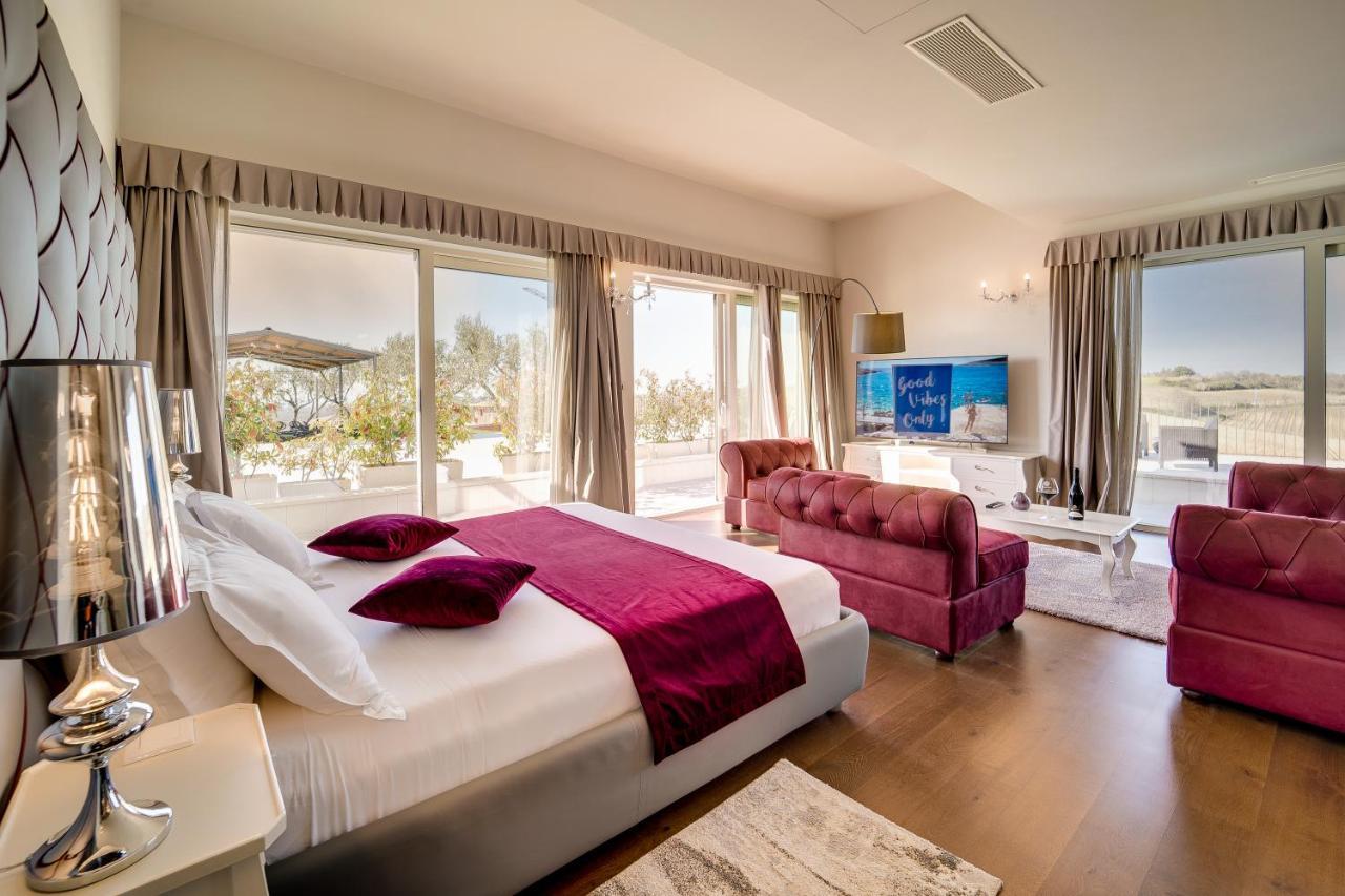 Wine Residence Cattunar Бртонигла Экстерьер фото